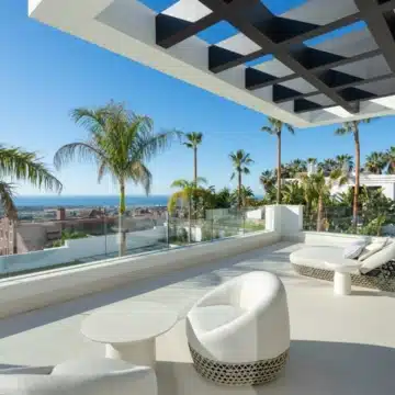 Luxurious 7-bedroom villa in the highly sought-after Monte Halcones, Benahavis Picture 25