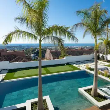 Luxurious 7-bedroom villa in the highly sought-after Monte Halcones, Benahavis Picture 26