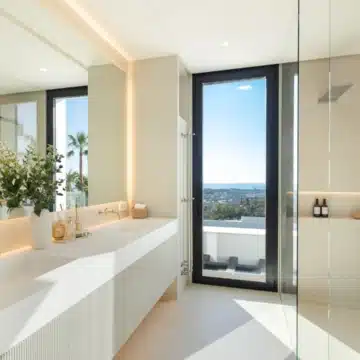 Luxurious 7-bedroom villa in the highly sought-after Monte Halcones, Benahavis Picture 27