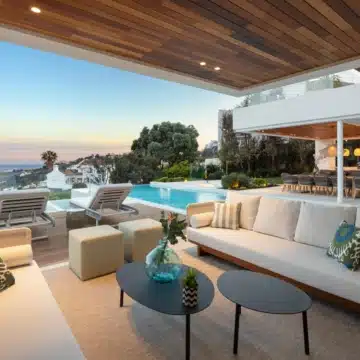 Contemporary villa with panoramic sea views in Lomas de La Quinta, Benahavis Picture 27