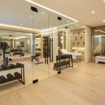 Luxurious 7-bedroom villa in the highly sought-after Monte Halcones, Benahavis Picture 34