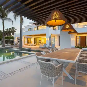 Luxurious 7-bedroom villa in the highly sought-after Monte Halcones, Benahavis Picture 37