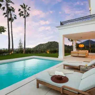 Refurbished villa offering spectacular views in the prestigious gated community of Los Arqueros, Benahavis Picture 39