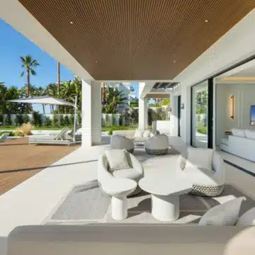 Luxurious 7-bedroom villa in the highly sought-after Monte Halcones, Benahavis Picture 13