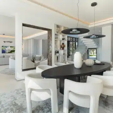Luxurious 7-bedroom villa in the highly sought-after Monte Halcones, Benahavis Picture 14