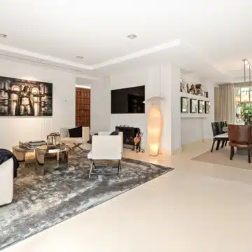 Magnificent 5-bedroom villa in the prestigious Cortijo Blanco, San Pedro de Alcantara Picture 13