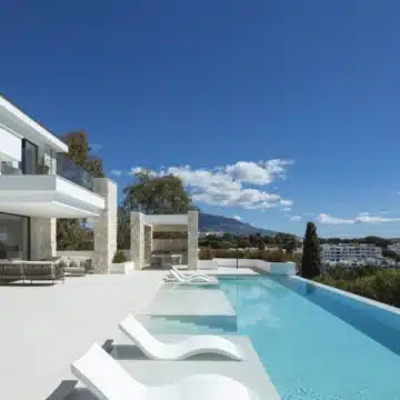 Brand new luxury villa in an exclusive gated community of La Quinta, Benahavis Picture 28