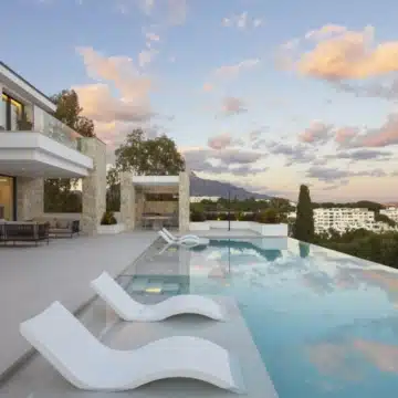 Brand new luxury villa in an exclusive gated community of La Quinta, Benahavis Picture 6