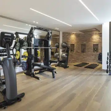 Brand new luxury villa in an exclusive gated community of La Quinta, Benahavis Picture 34