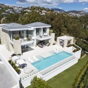 Brand new luxury villa in an exclusive gated community of La Quinta, Benahavis Picture 37