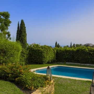 Luxurious villa showcasing breathtaking panoramic views nestled in Los Flamingos, Benahavis Picture 11