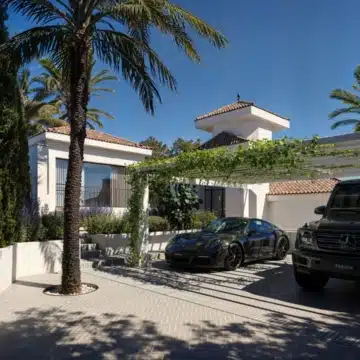 Scandinavian-inspired villa in the prestigious Los Naranjos Hill Club, Marbella Picture 6