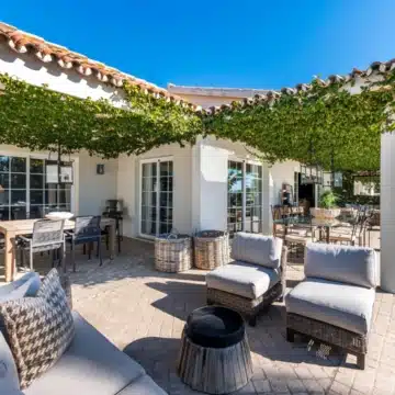 Luxury Andalusian-style villa in the prestigious neighbourhood of Nueva Andalucia Picture 29