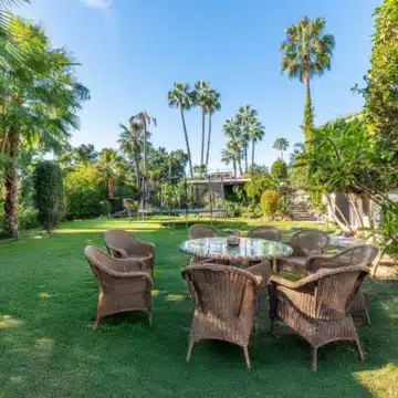Luxury Andalusian-style villa in the prestigious neighbourhood of Nueva Andalucia Picture 42