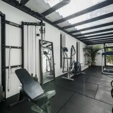 Modern Andalusian design 6-bedrooms villa in Nueva Andalucia, Marbella Picture 20