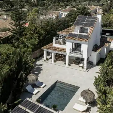 Modern Andalusian design 6-bedrooms villa in Nueva Andalucia, Marbella Picture 24