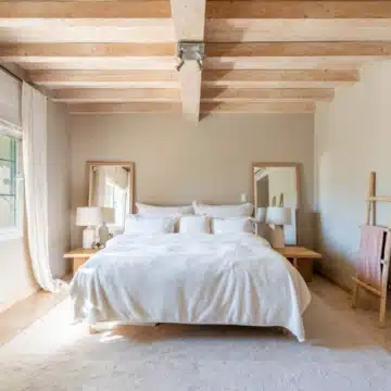 Luxury Andalusian-style villa in the prestigious neighbourhood of Nueva Andalucia Picture 19