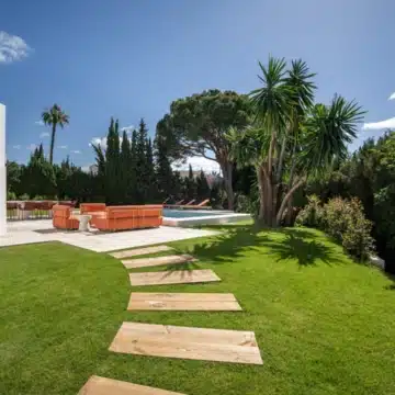 Stunning mediterranean villa located in the heart of Nueva Andalucía, Marbella Picture 29