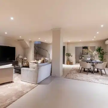 Luxury Andalusian-style villa in the prestigious neighbourhood of Nueva Andalucia Picture 22
