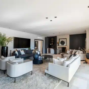 Luxury Andalusian-style villa in the prestigious neighbourhood of Nueva Andalucia Picture 7