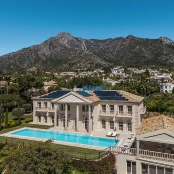 Luxury architectural masterpiece offering panoramic sea views in Sierra Blanca, Marbella Golden Mile Picture 29