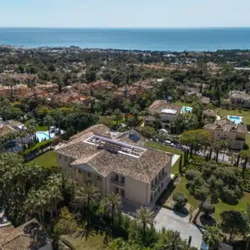 Luxury architectural masterpiece offering panoramic sea views in Sierra Blanca, Marbella Golden Mile Picture 5