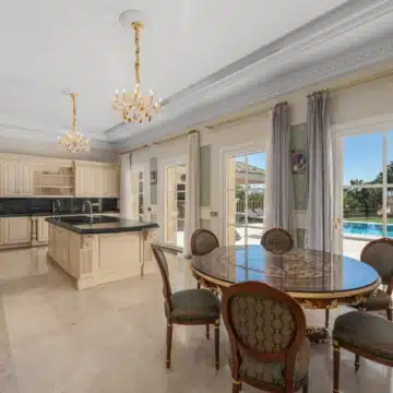 Luxury architectural masterpiece offering panoramic sea views in Sierra Blanca, Marbella Golden Mile Picture 23