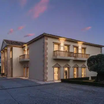 Luxury architectural masterpiece offering panoramic sea views in Sierra Blanca, Marbella Golden Mile Picture 40