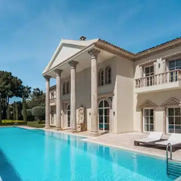 Luxury architectural masterpiece offering panoramic sea views in Sierra Blanca, Marbella Golden Mile Picture 6