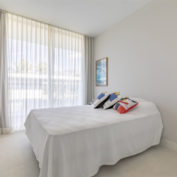 Beautiful 2-bedroom apartment with spectacular sea views in The Edge, Estepona Picture 2