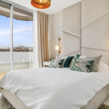 Frontline beach apartment with unbeatable views in exclusive urbanisation of The Edge, Estepona Picture 22