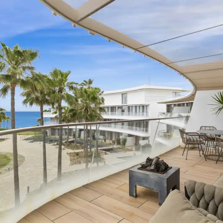 Frontline beach apartment with unbeatable views in exclusive urbanisation of The Edge, Estepona Picture