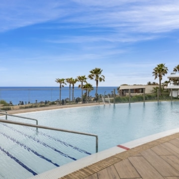 Frontline beach apartment with unbeatable views in exclusive urbanisation of The Edge, Estepona Picture 35