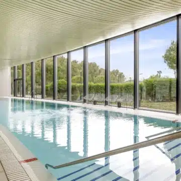 Frontline beach apartment with unbeatable views in exclusive urbanisation of The Edge, Estepona Picture 2