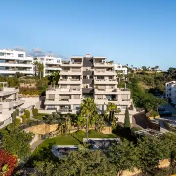 Spacious 3-bedroom apartment located in the highly sought-after Los Arrayanes Golf, Benahavis Picture 28