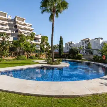 Spacious 3-bedroom apartment located in the highly sought-after Los Arrayanes Golf, Benahavis Picture 25