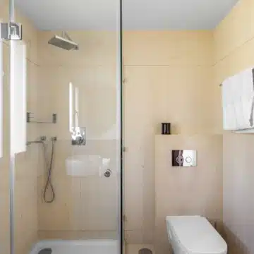Spacious 3-bedroom apartment located in the highly sought-after Los Arrayanes Golf, Benahavis Picture 16