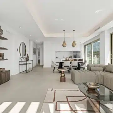 Duplex penthouse with spectacular sea views in Benalús, Marbella Golden Mile Picture 13