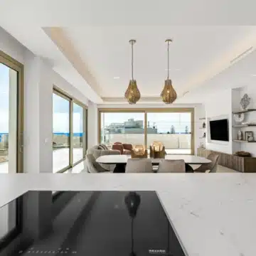 Duplex penthouse with spectacular sea views in Benalús, Marbella Golden Mile Picture 0
