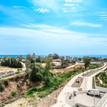 Duplex penthouse with spectacular sea views in Benalús, Marbella Golden Mile Picture 22