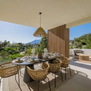 New built stunning villa with fantastic mountain views in the most sought after area of El Rosario, Marbella Picture 13
