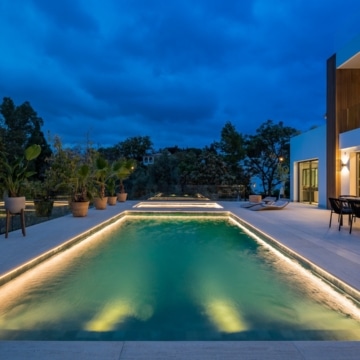 New built stunning villa with fantastic mountain views in the most sought after area of El Rosario, Marbella Picture 26