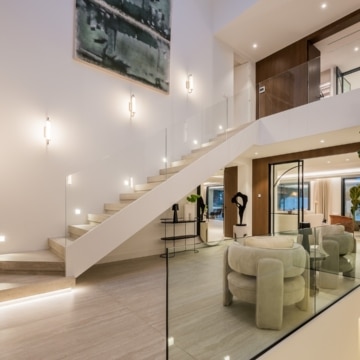New built stunning villa with fantastic mountain views in the most sought after area of El Rosario, Marbella Picture 27
