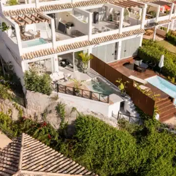 Refurbished groundfloor apartment with spectacular sea and mountain views in Nueva Andalucia Picture 28
