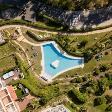 Refurbished groundfloor apartment with spectacular sea and mountain views in Nueva Andalucia Picture 29