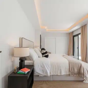 Fronline golf three-story townhouse in Los Olivos, Nueva Andalucía Picture 28