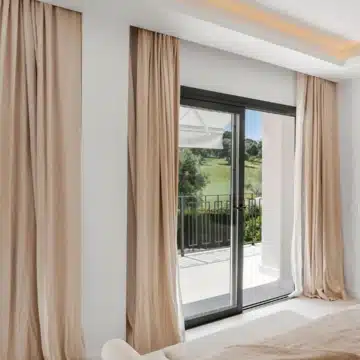 Fronline golf three-story townhouse in Los Olivos, Nueva Andalucía Picture 33