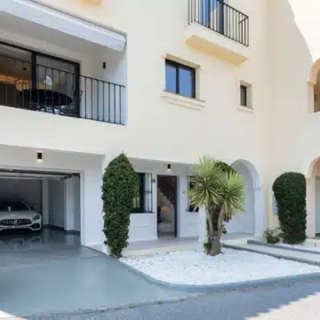 Fronline golf three-story townhouse in Los Olivos, Nueva Andalucía Picture 35