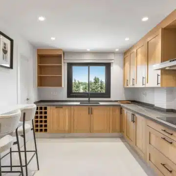 Fronline golf three-story townhouse in Los Olivos, Nueva Andalucía Picture 10