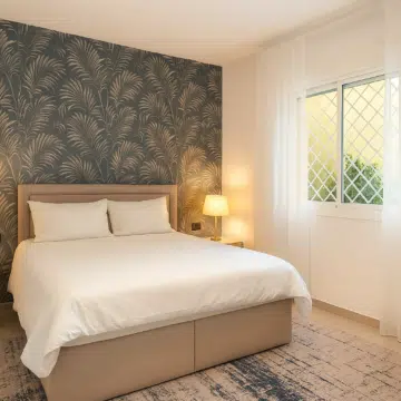 Modern refurbished apartment in an exclusive boutique community of Las Brisas, Nueva Andalucia Picture 9